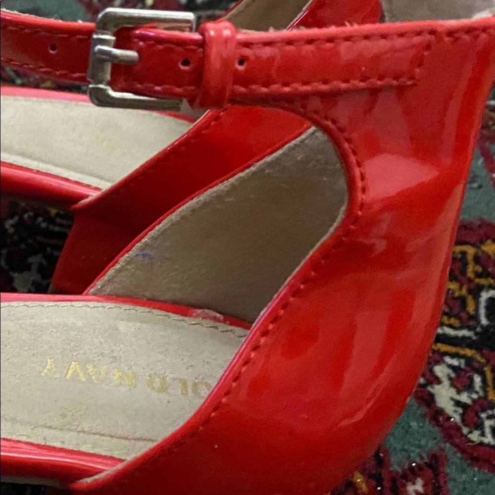 Red Heels - Picture 2 of 6